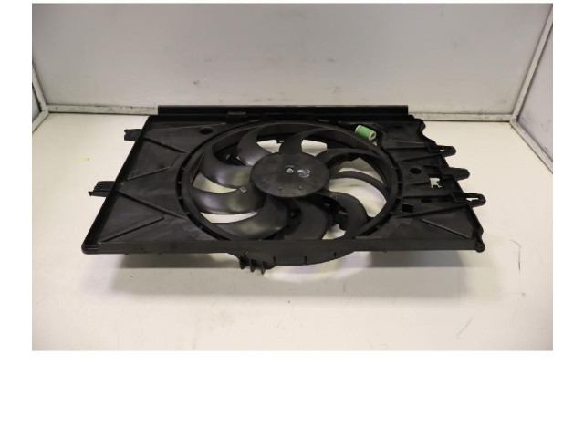 Вентилятор радиатора     52086489    Fiat 500L 