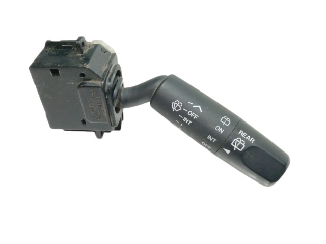 Ручка стеклоочистителей 17D682 Mazda 3 I