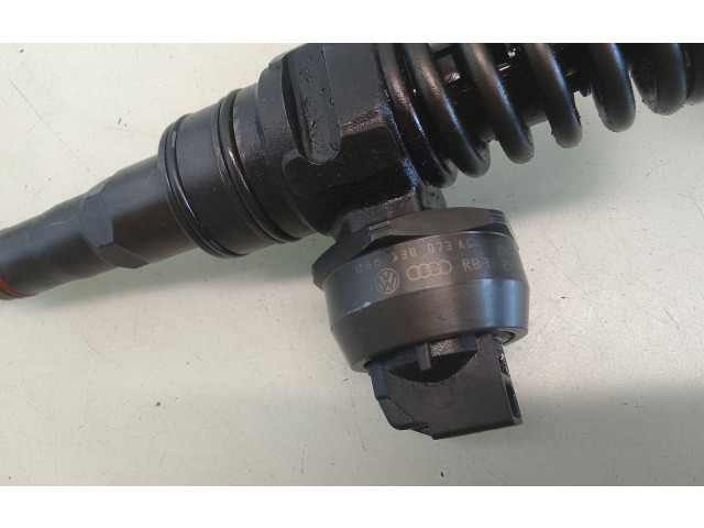 Комплект форсунок 038130073AG    Volkswagen Jetta V   