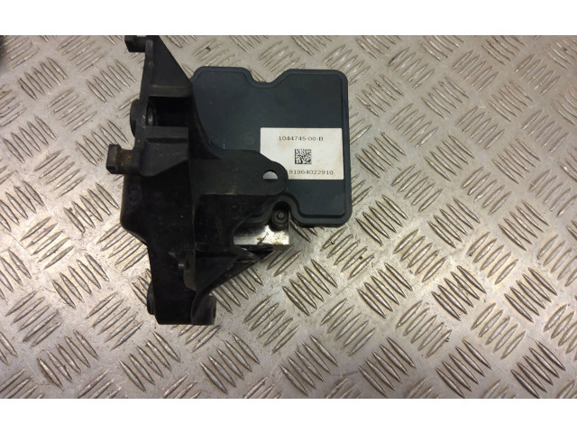 Рулевая рейка Блок ABS 104474500b Tesla Model 3 2017 - года