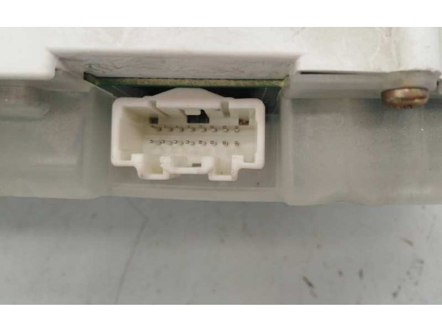 Панель приборов 4SBN9KB066, E3-B5-28-4 Mazda 3 I