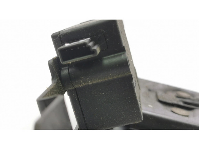 Zámek zadních dveří 7026192, 51247026192 BMW 3 E46 2002