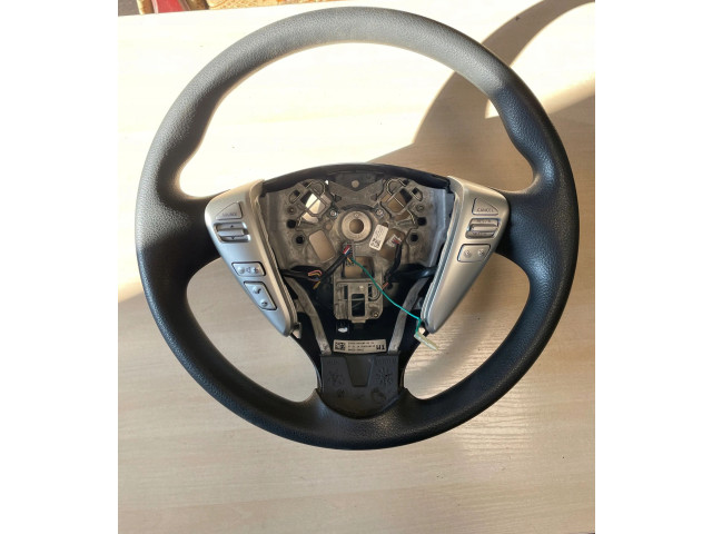 Volant Nissan Note (E12) 2014   