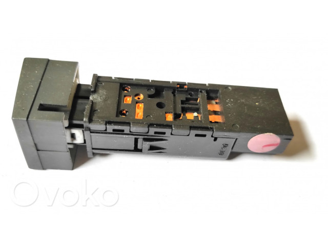 Включатель а(ASR)