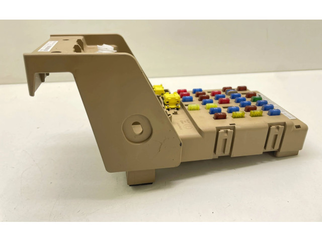 Блок предохранителей 82201FG010, 807211   Subaru Forester SH    