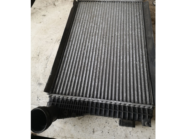 Интеркулер  3C0145805P   Volkswagen PASSAT B6 