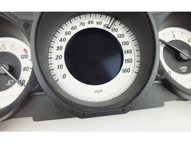 Přístrojová deska Mercedes-Benz CLS C218 X218 2015 A2189007703