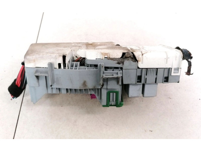 Блок предохранителей     Opel Combo C    