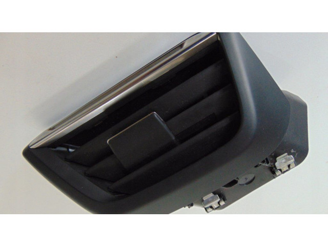 Боковая воздушная решётка