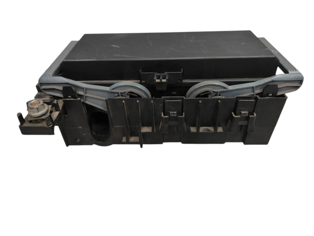 Блок предохранителей 68143318AE, 68143318AE Fiat Freemont