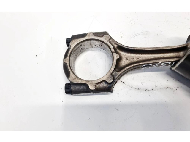 Píst Toyota Avensis T250