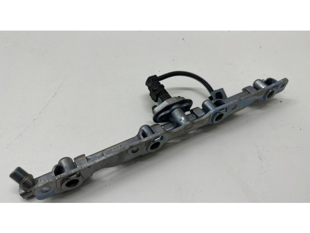 Vstřikovací lišta 8945833030 Toyota Camry VIII XV70 pro benzínový / Электричество motor 2.5