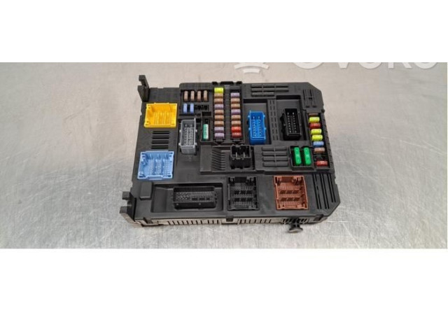 Блок предохранителей 9832880380 Peugeot 2008 II