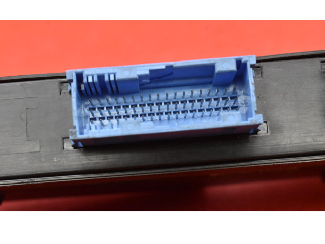 Блок комфорта 10681810, 10681810   BMW X3 E83   