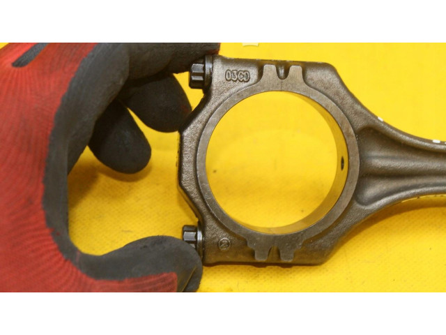 Поршень с шатуном Volkswagen Golf VI