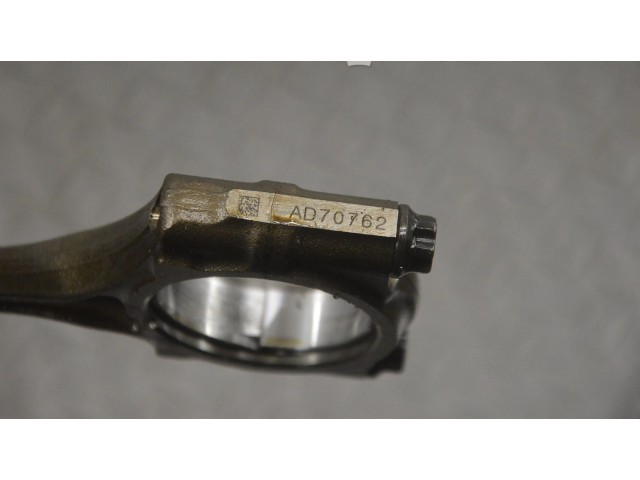 Píst AD70762 Subaru XV FB16