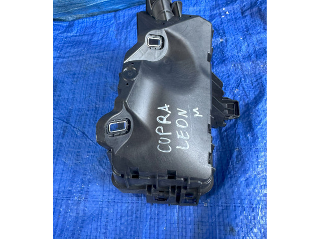 Блок предохранителей  5WA937132A   Cupra Leon    