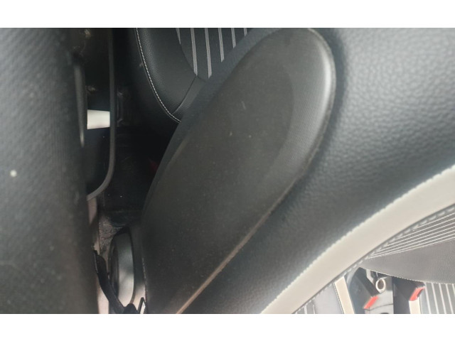 Подушка безопасности в сиденье    Renault Twingo III