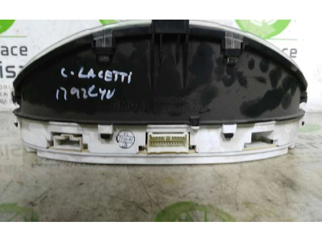 Přístrojová deska Daewoo Lacetti 2005 96499003, 0090059