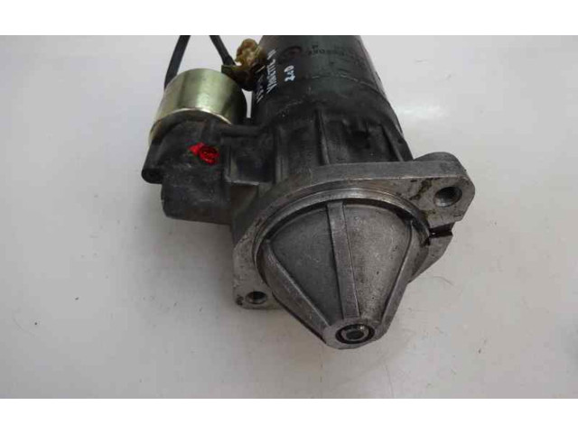 Генератор    Nissan Vanette      