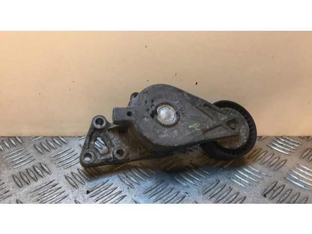 Устройство натяжки ремня