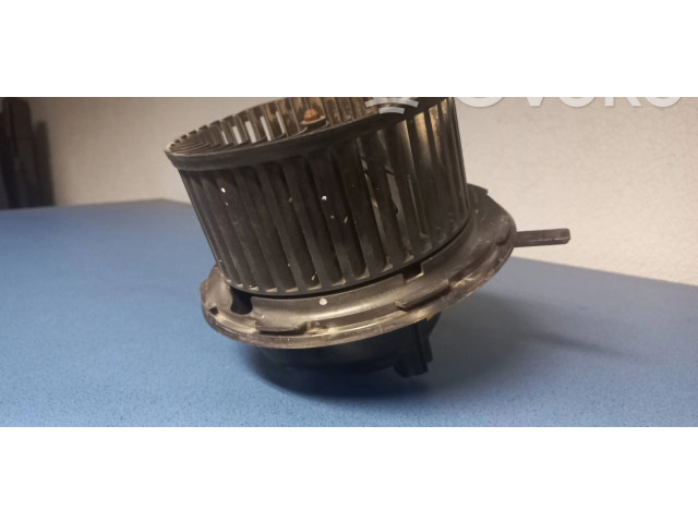 Вентилятор печки F993987Q Skoda Octavia Mk2 (1Z)