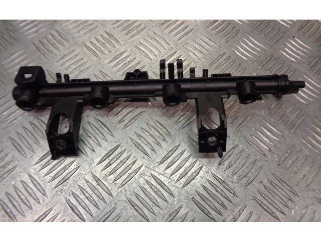 Топливная рампа 8200604620 Renault Clio III