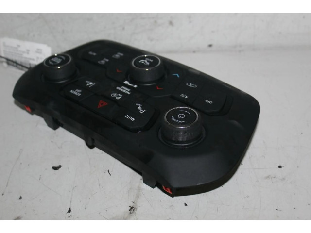 Блок управления климат-контролем    Jeep Renegade