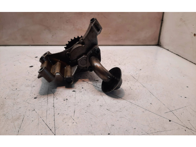 Масляный насос   06A115105, 670815552  Volkswagen PASSAT B5 