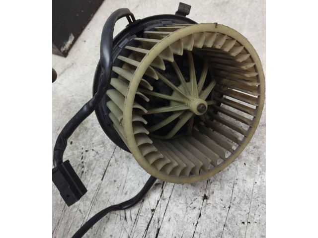 Вентилятор печки    893819021, 3137020009   Volkswagen PASSAT B4
