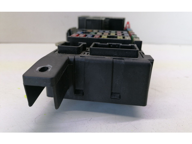 Блок предохранителей 8678449, 518829007   Volvo V70    