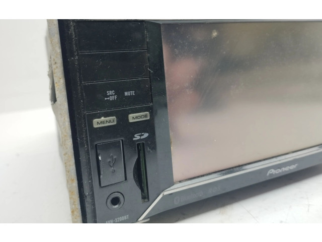 Дисплей    AVH3200BT   Volkswagen Golf IV