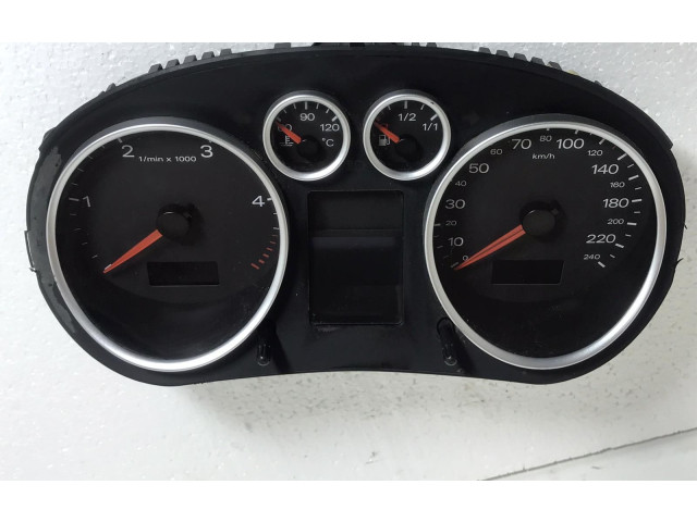 Панель приборов 8Z0920900M, 8Z0920900M Audi A2