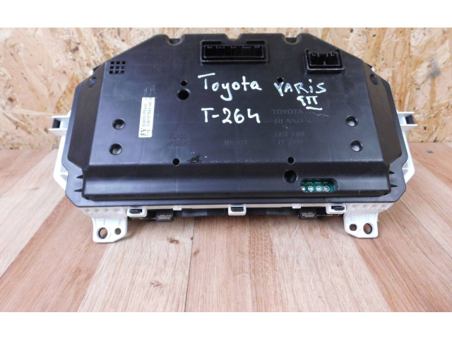 Přístrojová deska  Toyota Yaris 2017 83800F5440  