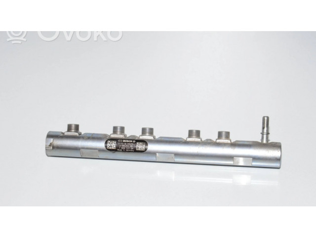 Топливная рампа 13537809127, 7809127   BMW 3 F30 F35 F31 2.0 