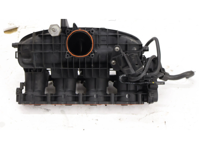 Всасывающий коллектор 06L133201N Audi Q5 SQ5