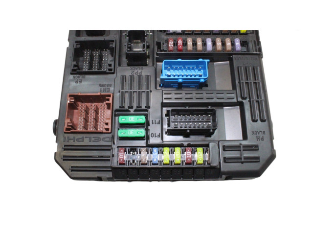 Блок предохранителей Peugeot 2008 II 2019 - года