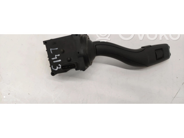 Ручка стеклоочистителей 4E0953503G   Audi A6 S6 C6 4F