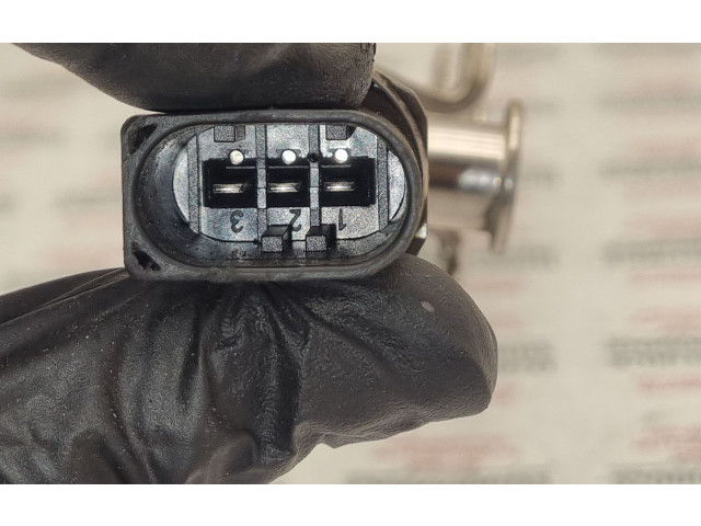 Топливная рампа 04E133320D Skoda Octavia Mk3 (5E) для двигателя CPWA