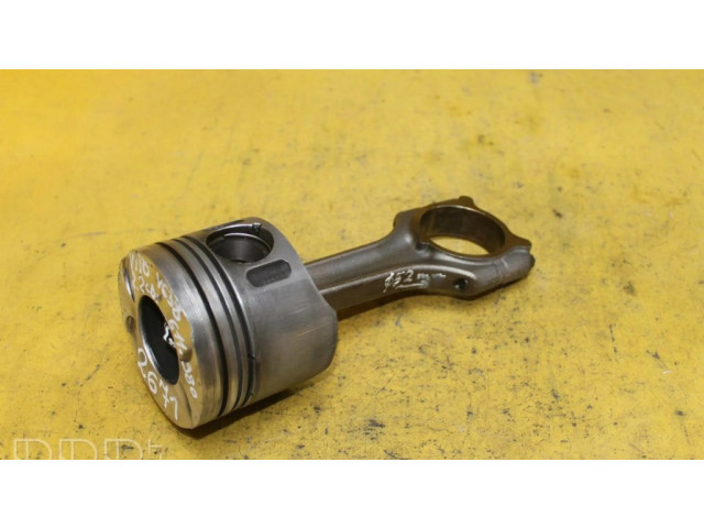  Поршень с шатуном  8857  Mercedes-Benz Vito Viano W638 для дизельного двигателя 2.2