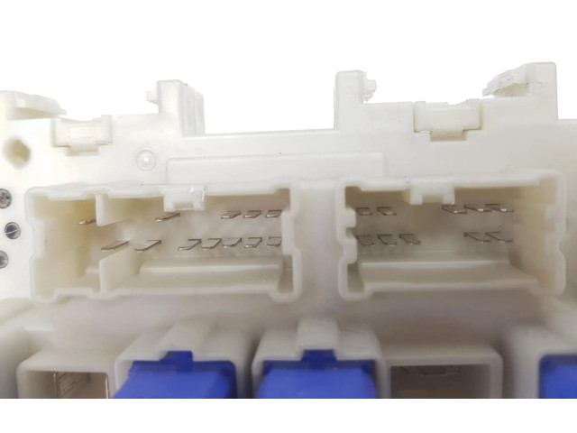 Блок предохранителей 243503FY0A   Infiniti FX    