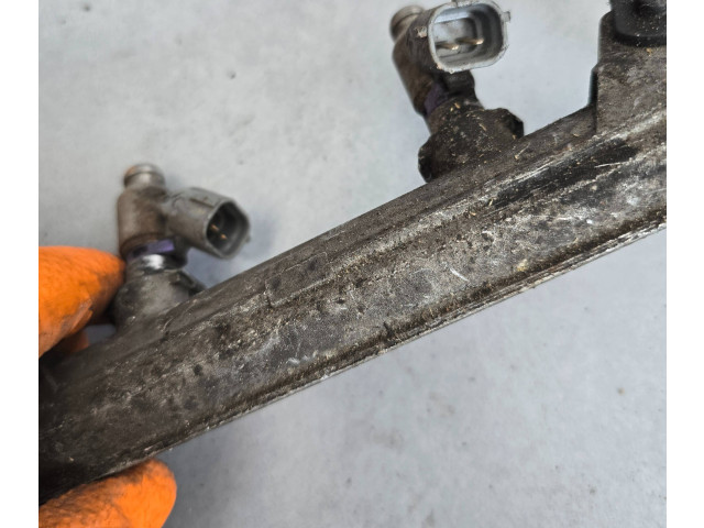 Топливная рампа 036133319   Audi A3 S3 8P   для двигателя BLS