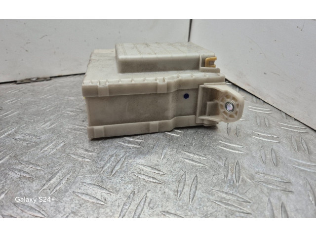 Pojistková skříňka 8273030B61, 703290009 Lexus GS 300 350 430 450H 2008