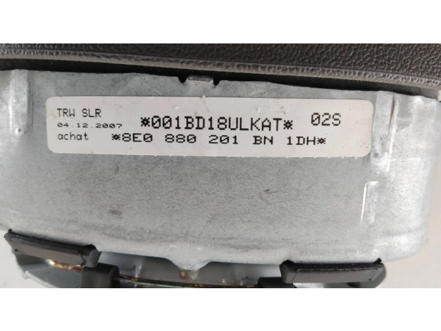 Подушка безопасности водителя 8E0880201BN   Audi A4 S4 B7 8E 8H
