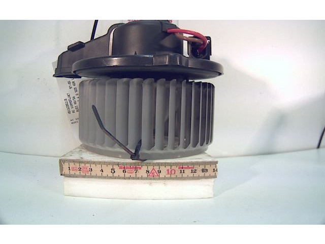 Вентилятор печки    4B1820021B   Audi A6 S6 C5 4B