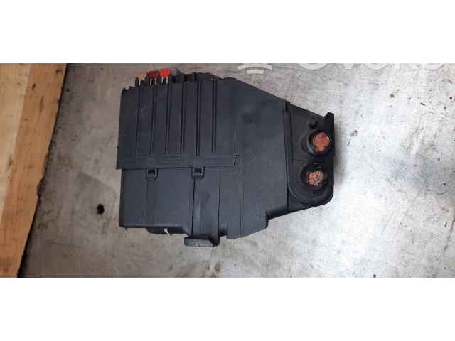 Pojistková skříňka Volvo XC70 2008