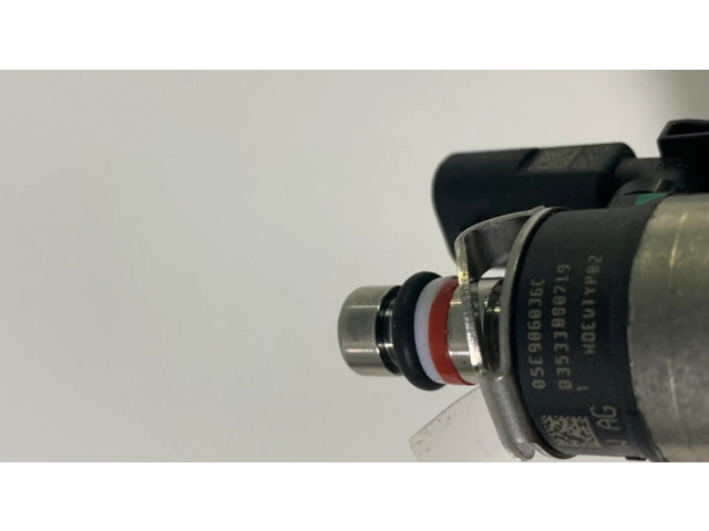 Форсунка 05E906036C Volkswagen PASSAT B8 для бензинового двигателя 1.5