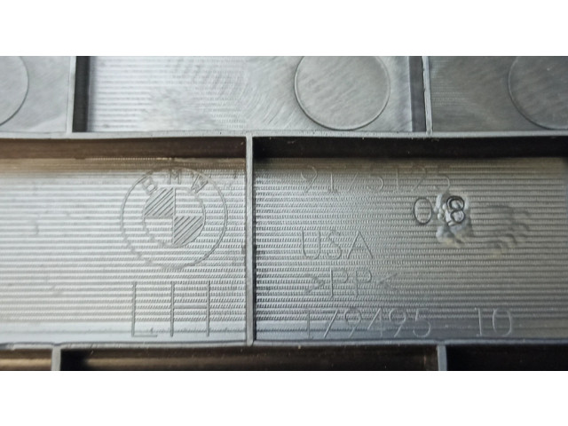 Другая деталь отделки багажника