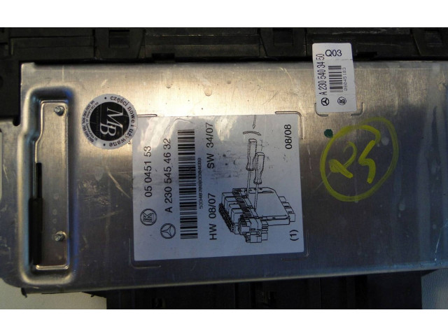 Блок предохранителей A2305454632 Mercedes-Benz SL R230
