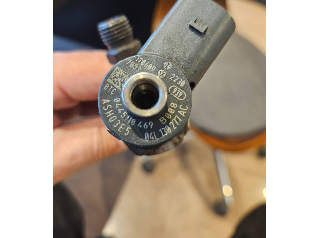 Vstřikovač 04L130277AC, 170609 Volkswagen Caddy